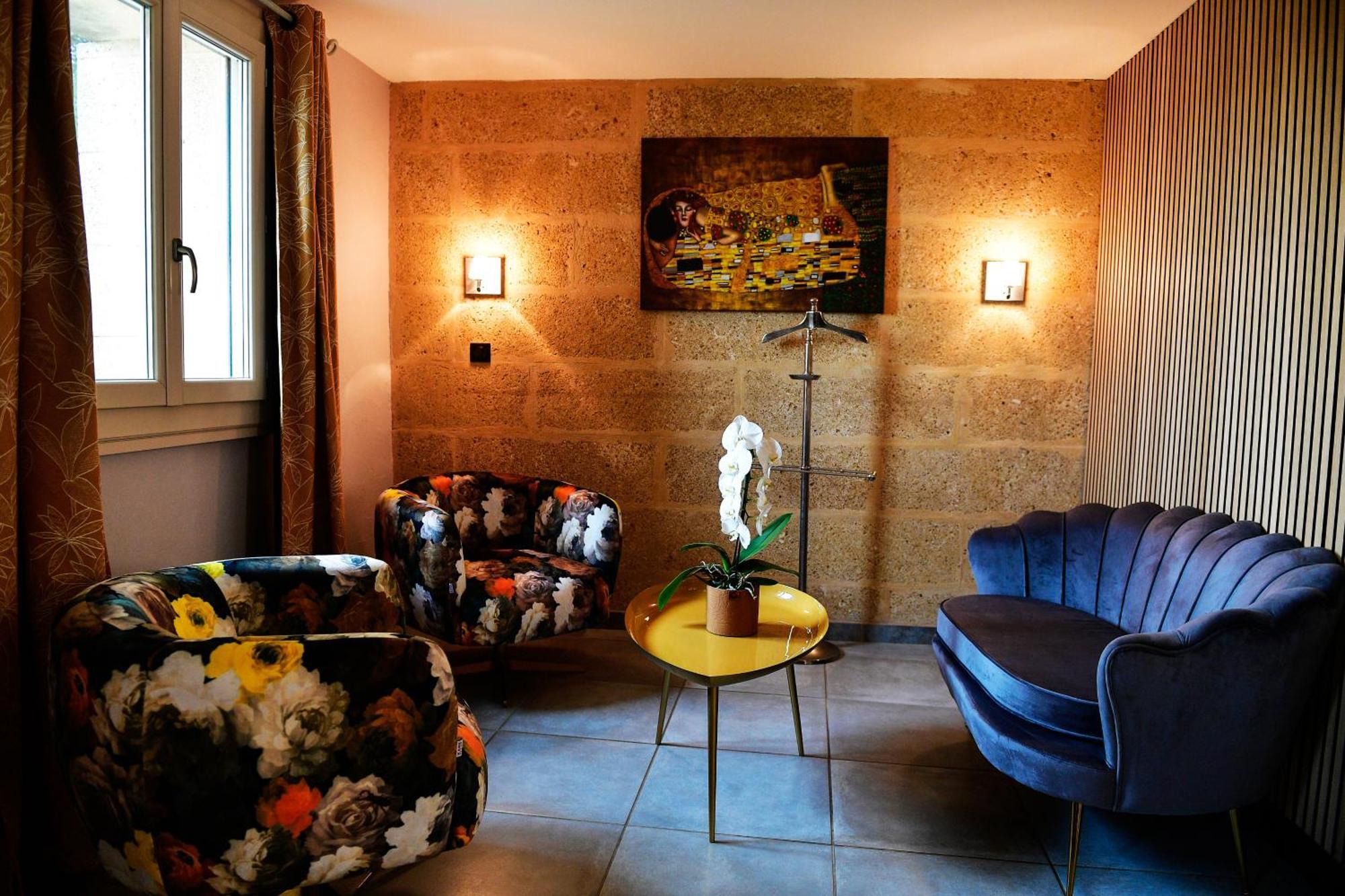 Le Mas Des Aigras - Hotel & Restaurant De Charme En Provence Orange  Kültér fotó